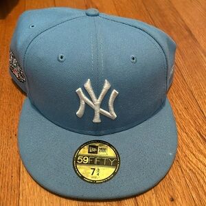 59 Fifty New Era NY Yankees Fitted Cap Hat Light Blue Size 7 3/4